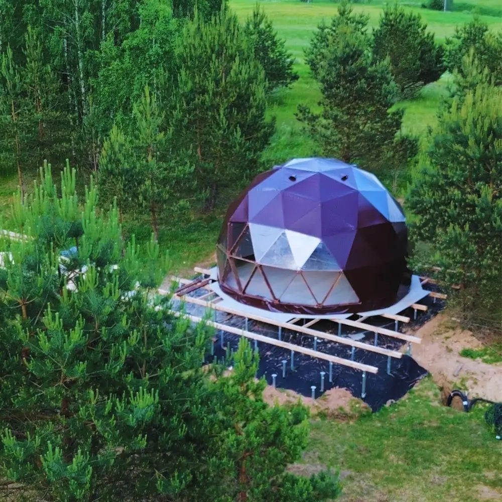 Apšiltintas glamping tipo kupolas